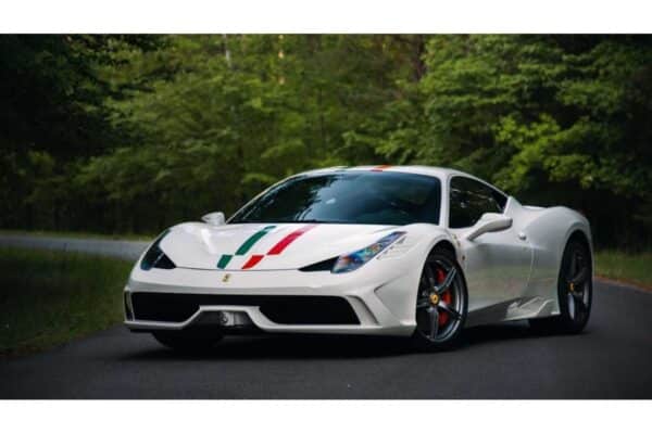 Looksmart 1:12 Ferrari 458 Speciale Bianco Fuji with Italian Tricolore Livery 2013 (LS1221C) Resin Model