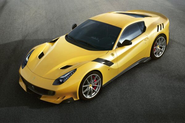 Looksmart 1:12 Ferrari F12 TDF Giallo Tristrato (LS1223A) Resin Model
