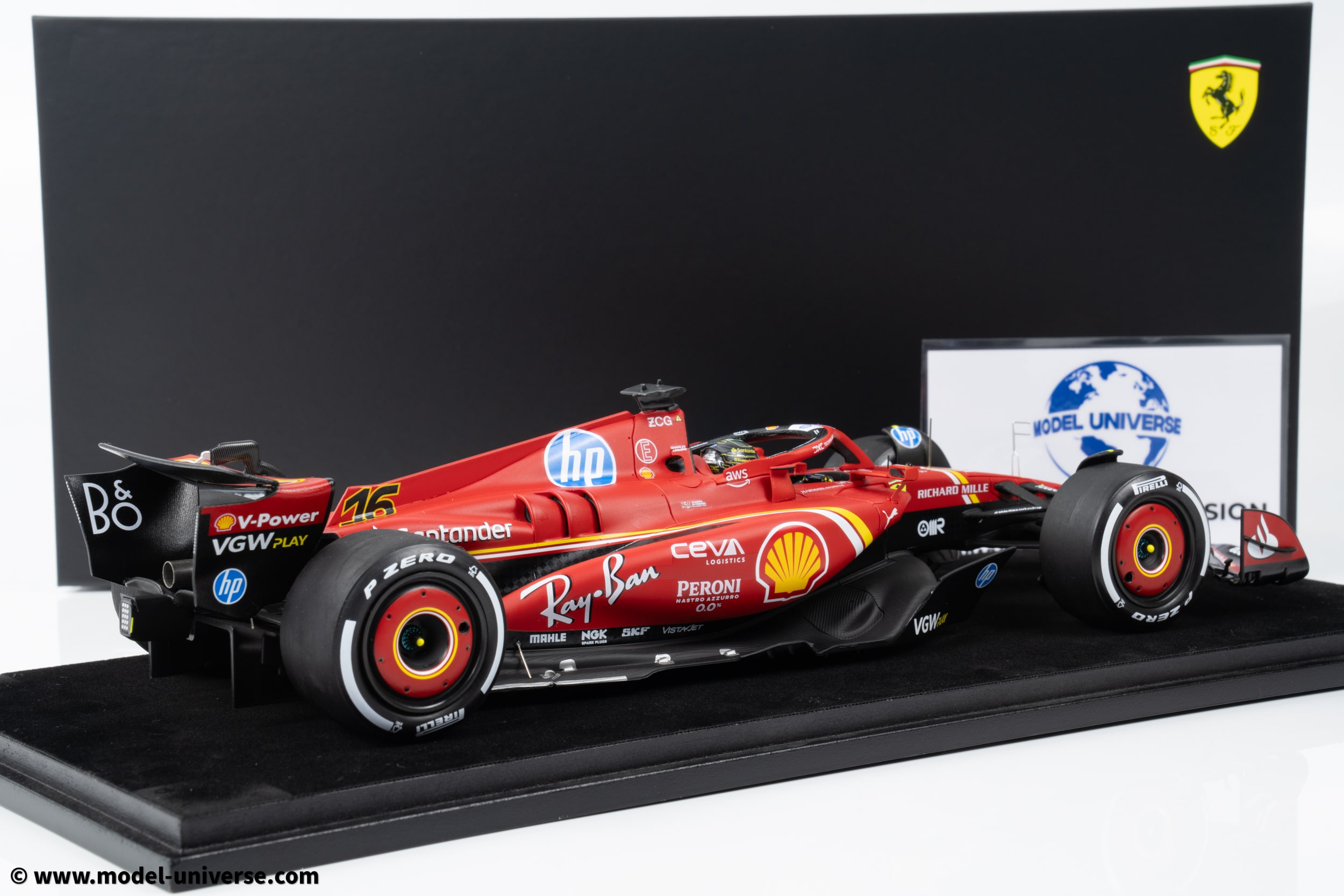 Looksmart - 1:18 Scuderia Ferrari SF-24 No.16 Winner Italian GP Monza 2024 Charles Leclerc - Resin Model 2 Looksmart - 1:18 Scuderia Ferrari SF-24 No.16 Winner Italian GP Monza 2024 Charles Leclerc - Resin Model