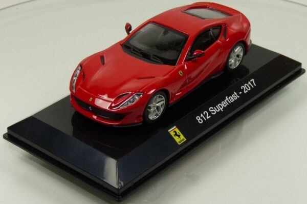 Ferrari 812 Superfast Red 1:43 Diecast Model Car