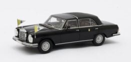 Mercedes Benz 300SEL LandaulVatican Closed