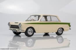 MCG - 1:18 Ford Lotus Cortina Mk.1 1963 White/Green - Diecast Model
