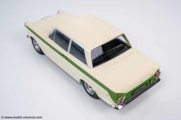MCG - 1:18 Ford Lotus Cortina Mk.1 1963 White/Green - Diecast Model