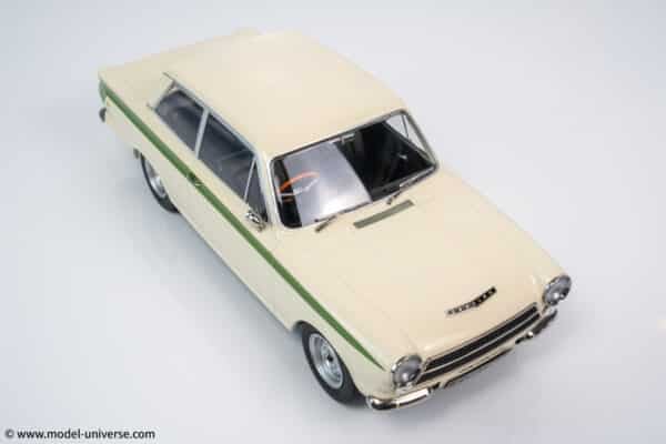 MCG - 1:18 Ford Lotus Cortina Mk.1 1963 White/Green - Diecast Model