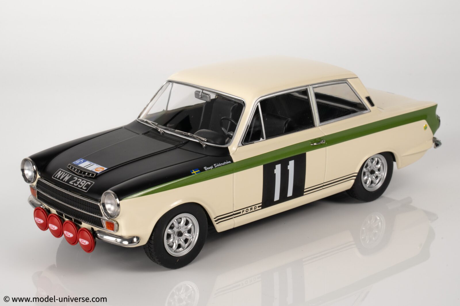 MCG - 1:18 Ford Lotus Cortina Mk.1 No.11 RAC Rally Winner 1966 B