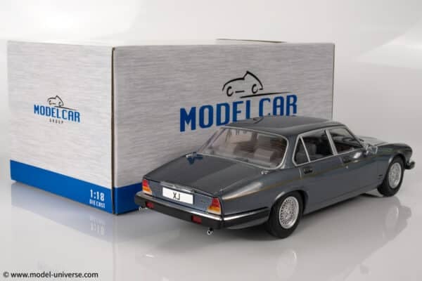 MCG - 1:18 Jaguar XJ6 Series III Dark Grey Metallic 1979 - Diecast Model