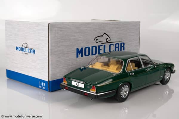 mcg jaguar xj6 racing green diecast model 01