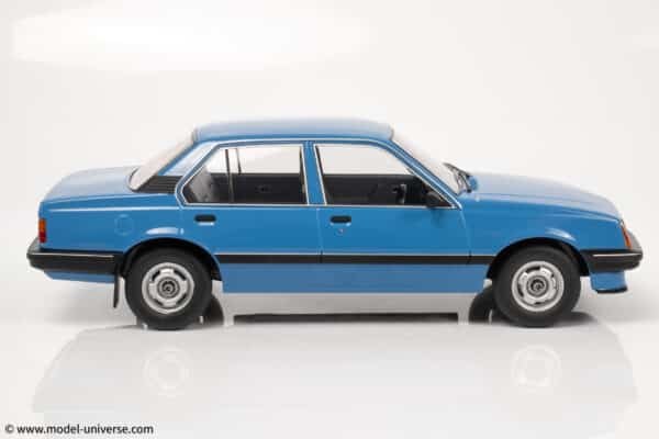MCG - 1:18 Vauxhall Cavalier GL Blue 1981 (UK RHD Exclusive) - Limited Edition Diecast Model