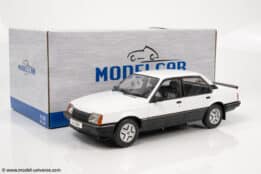 MCG - 1:18 Vauxhall Cavalier SRi White 1981 (UK RHD Exclusive) - Limited Edition Diecast Model