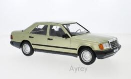 mcg - 1:18 mercedes-benz 200 d (w124) metallic light green 1984 diecast model
