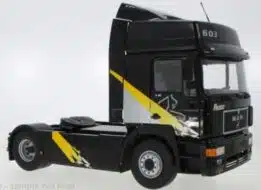 mcg - 1:18 man f2000 black 1994 diecast model