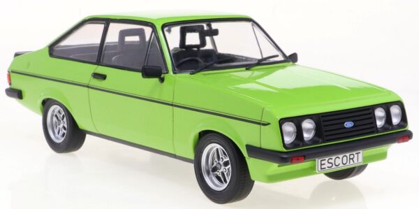 mcg - 1:18 ford escort mk ii rs 2000 light green rhd 1977 diecast model