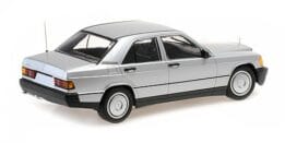 Minichamps - 1:18 Mercedes-Benz 190E (W201) 1982 Silver