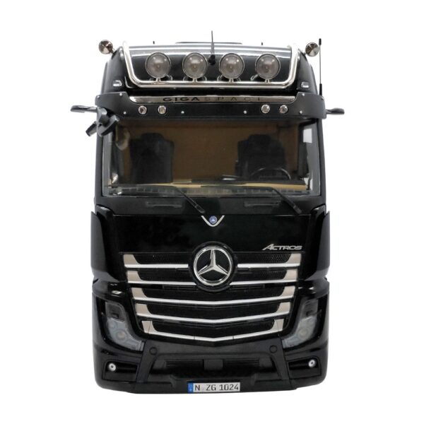 Amazon | NZG 1/18 Mercedes Benz Actros Gigaspace black +