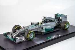 Minichamps - 1:12 Mercedes-AMG Petronas F1 W05 Lewis Hamilton World Champion 2014 - Limited Edition Resin model