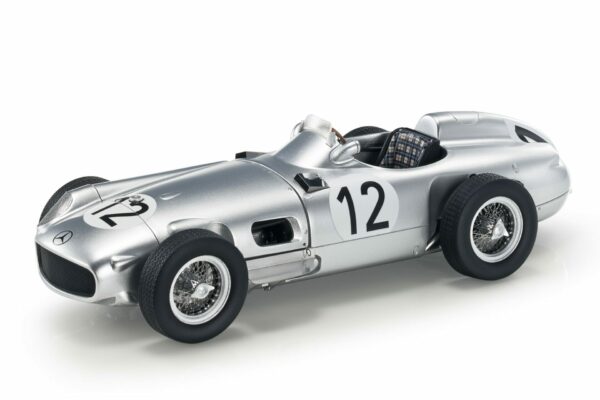 GP Replicas - 1:18 Mercedes-Benz W196 Open Wheel 1955 British GP #12 Stirling Moss - Limited Edition Resin Model