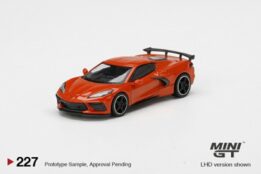 MGT00227-R - 1/64 CHEVROLET CORVETTE STINGRAY 2020 SEBRING ORANGE TINTCOAT (RHD)