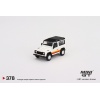 MGT00378-L - 1/64 LAND ROVER DEFENDER 90 WAGON WHITE (LHD)