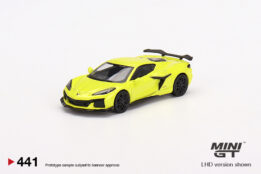 MGT00441-L - 1/64 CHEVROLET CORVETTE Z06 2023 ACCELERATE YELLOW (LHD)