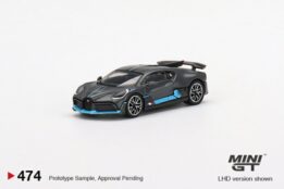 MGT00474-L - 1/64 BUGATTI DIVO PRESENTATION (LHD)