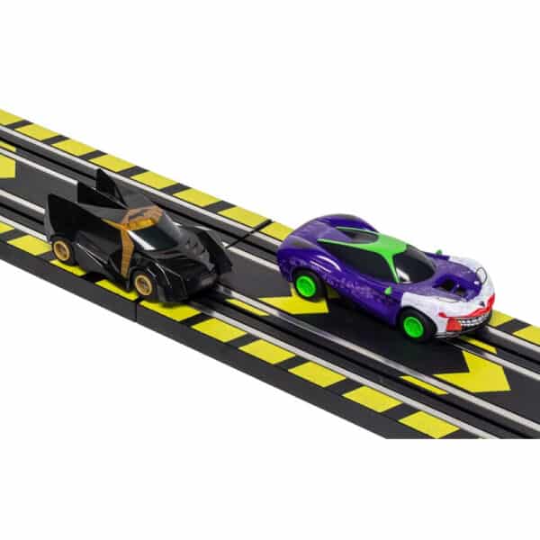 micro scalextric batman vs joker set battery powered race set - 1:64 (g1155m)