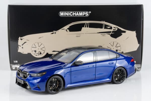 Minichamps 1:18 BMW M5 2024 (G90) 2024 Blue Metallic (110023802) Diecast Model