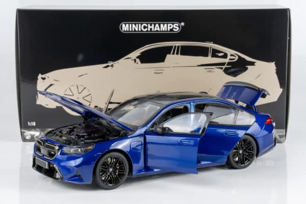 Minichamps 1:18 BMW M5 2024 (G90) 2024 Blue Metallic (110023802) Diecast Model