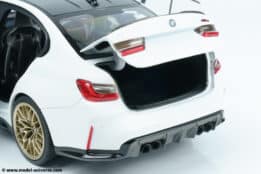 Minichamps - 1:18 BMW M3 CS Frozen White 2023 - Diecast Model