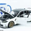Minichamps - 1:18 BMW M3 CS Frozen White 2023 - Diecast Model