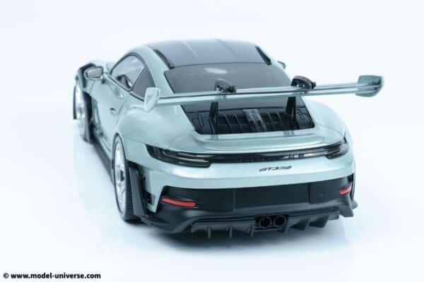 Minichamps - 1:18 Porsche 911 (992) GT3 RS 2023 Silver - Limited Edition Diecast Model