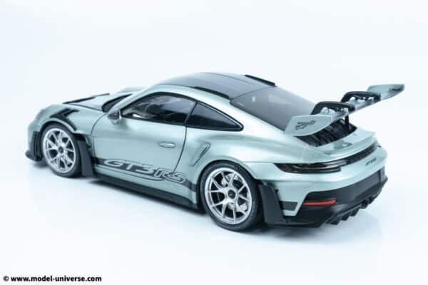 Minichamps - 1:18 Porsche 911 (992) GT3 RS 2023 Silver - Limited Edition Diecast Model