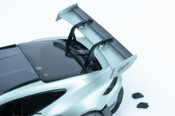 Minichamps - 1:18 Porsche 911 (992) GT3 RS 2023 Silver - Limited Edition Diecast Model