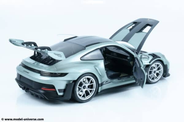 Minichamps - 1:18 Porsche 911 (992) GT3 RS 2023 Silver - Limited Edition Diecast Model