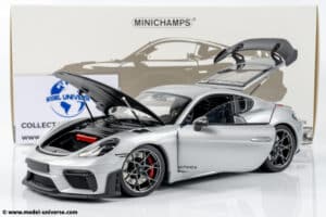 Minichamps - 1:18 Porsche Cayman GT4 RS Silver Metallic w/Weissach Package 2024 - Diecast Model