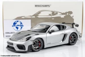 Minichamps - 1:18 Porsche Cayman GT4 RS Silver Metallic w/Weissach Package 2024 - Diecast Model