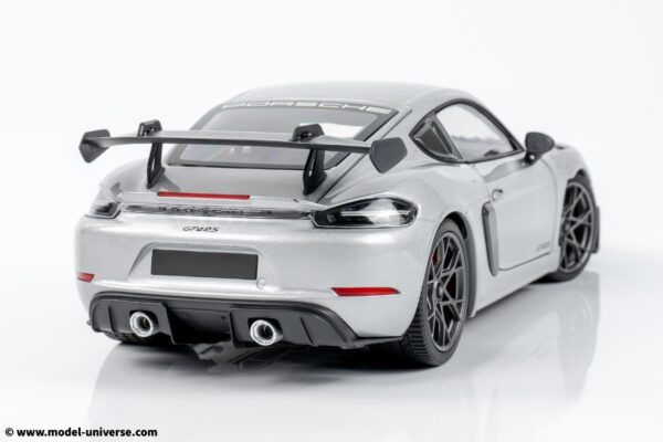 Minichamps - 1:18 Porsche Cayman GT4 RS Silver Metallic w/Weissach Package 2024 (110062122) Diecast Model 31 Minichamps - 1:18 Porsche Cayman GT4 RS Silver Metallic w/Weissach Package 2024 - Diecast Model