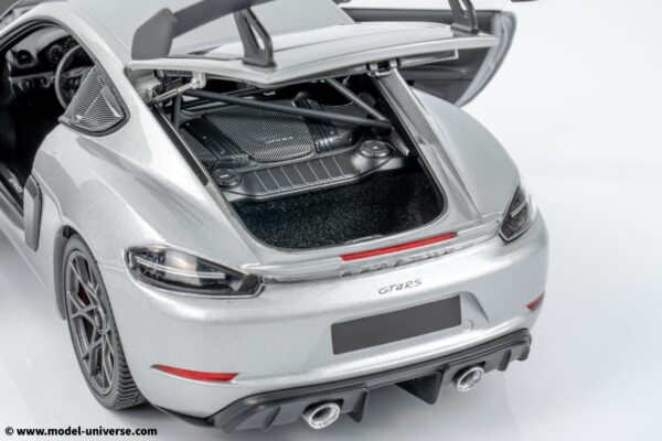 Minichamps - 1:18 Porsche Cayman GT4 RS Silver Metallic w/Weissach Package 2024 (110062122) Diecast Model 27 Minichamps - 1:18 Porsche Cayman GT4 RS Silver Metallic w/Weissach Package 2024 - Diecast Model