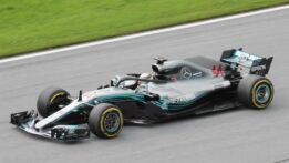 Minichamps - 1:18 Mercedes AMG Petronas F1 W09 EQ Power+ Lewis Hamilton Mexican GP 2018 World Champ