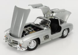 Minichamps - 1:18 Mercedes-Benz 300 Sl (W198 I) Silver (1954)