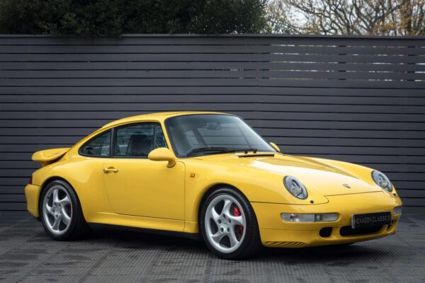 Minichamps - 1:12 Porsche 911 (993) Turbo Yellow 1995