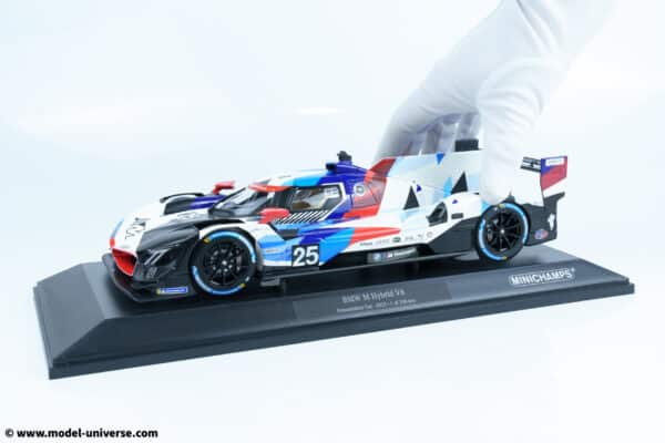 Minichamps - 1:18 BMW M Hybrid V8 Presentation Car 2023 - Limited Edition Diecast Model