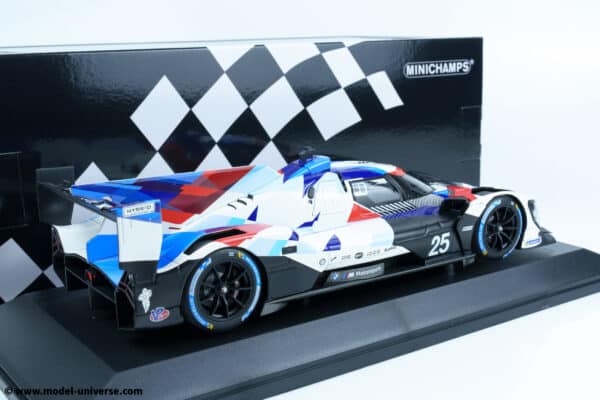 Minichamps - 1:18 BMW M Hybrid V8 Presentation Car 2023 - Limited Edition Diecast Model