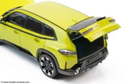 minichamps 1_18 bmw xm sau paulo yellow diecast model 12