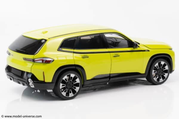 minichamps 1_18 bmw xm sau paulo yellow diecast model 17