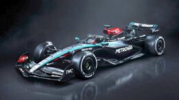 Mercedes AMG Petronas F1 W15 E Performance Lewis Hamilton 2024