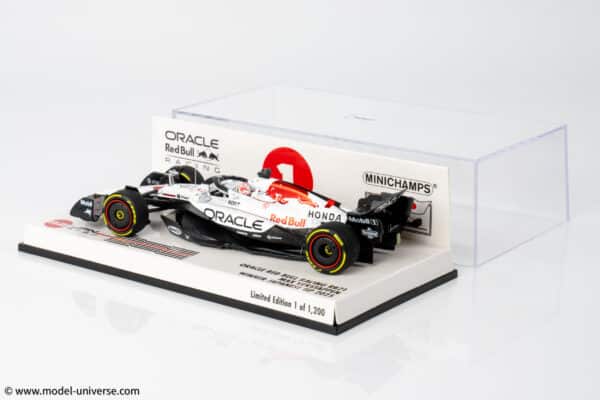 Minichamps - 1:43 Red Bull Racing RB21 No.1 Max Verstappen Winner Japanese GP 2025 - Special White Honda Tribute Livery - Limited Edition Resin Model