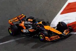 Minichamps - 1:43 McLaren F1 MCL38 Oscar Piastri 2024