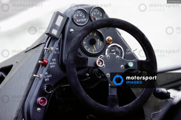 Minichamps - 1:2 Steering Wheel McLaren Tag MP4/2 Niki Lauda World Champion 1984