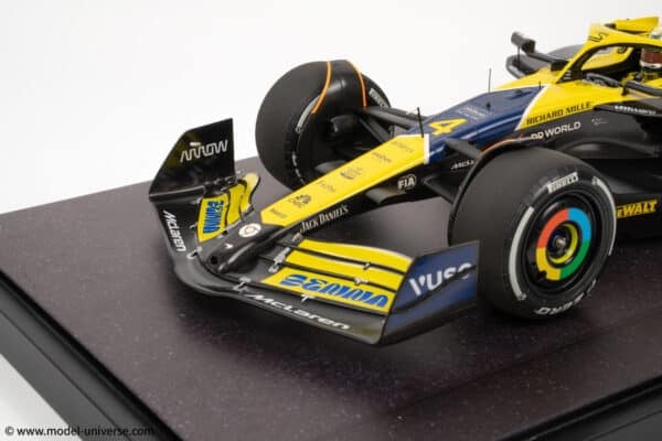 Minichamps - 1:12 McLaren F1 MCL38 No.4 Lando Norris Monaco GP 2024 Senna Tribute - Limited Edition Resin Model