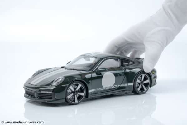 minichamps porsche sport classic green 1_18 diecast model 16